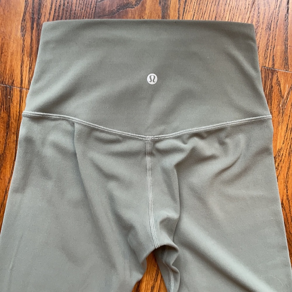 Lululemon Grey Sage Align Pant 28" Size 4
